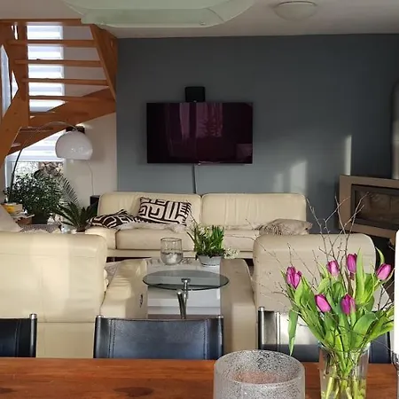 Casa vacanze Modernes Einfamilienhaus Mobliert, In Ruhiger, Doch Zentrumsnaher Lage In Halle Halle (Saale)